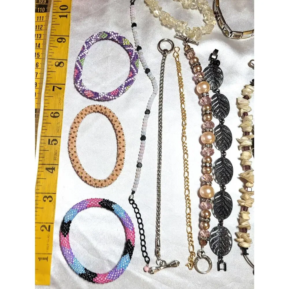Vtg Y2K 17 Pc Bracelet Lot Mixed Styles Bangle Stretch Beaded Stacking Layered